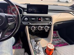 جنسس G70